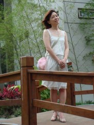 裡面的泡湯景觀很讚!! 下次一定要 (假日300, 平日用餐+150)